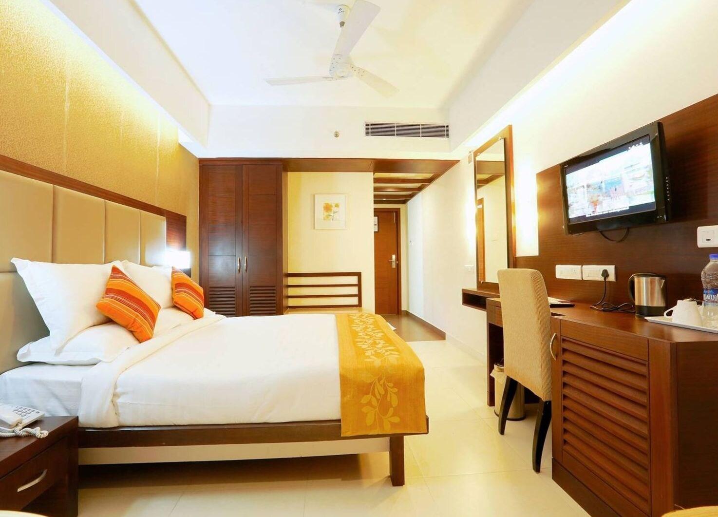 Hotel Moonlit Regency Thodupuzha Екстер'єр фото