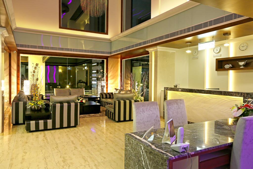 Hotel Moonlit Regency Thodupuzha Екстер'єр фото