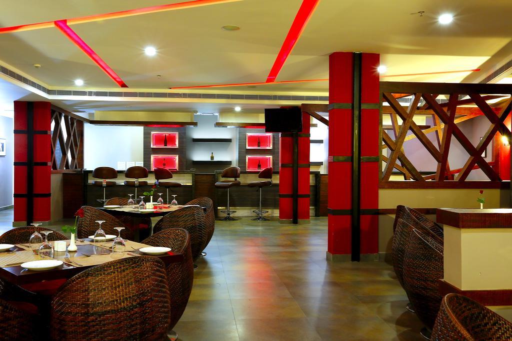 Hotel Moonlit Regency Thodupuzha Екстер'єр фото