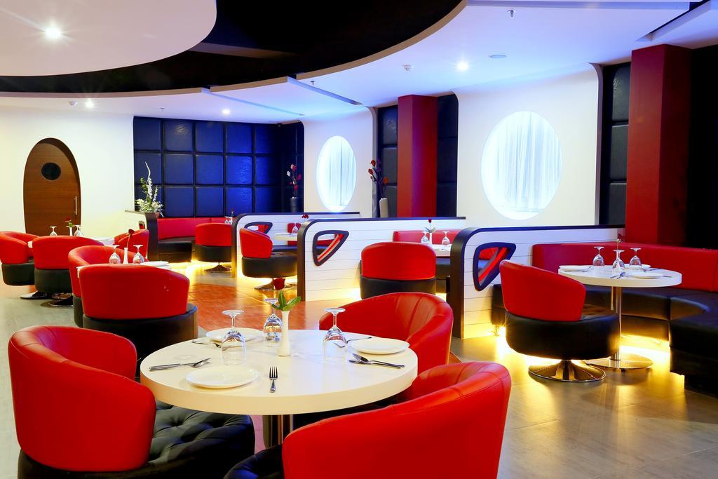 Hotel Moonlit Regency Thodupuzha Екстер'єр фото