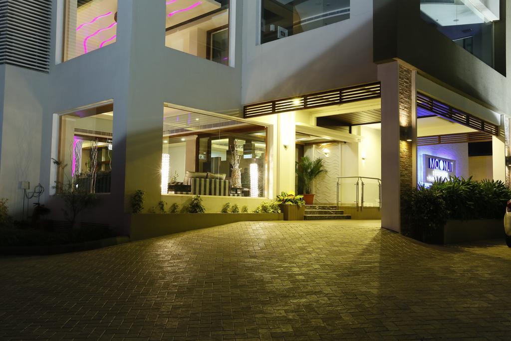 Hotel Moonlit Regency Thodupuzha Екстер'єр фото