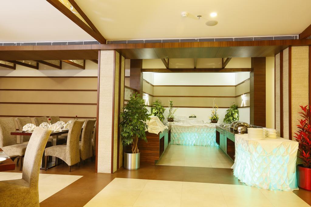 Hotel Moonlit Regency Thodupuzha Екстер'єр фото